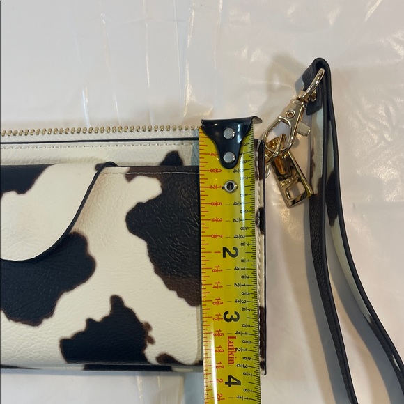 Stylish Cow Print Wristlet Clutch - Picture 7 of 9